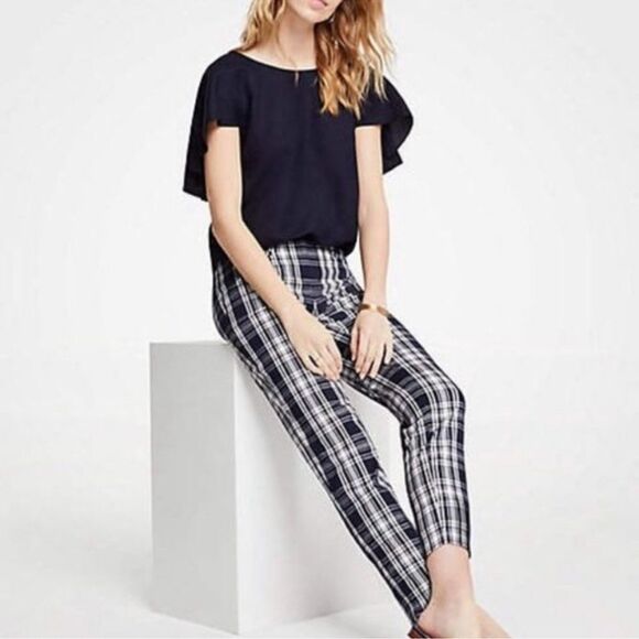 ANN TAYLOR Cotton Crop Navy Blue White Plaid Size 12 - Picture 1 of 6